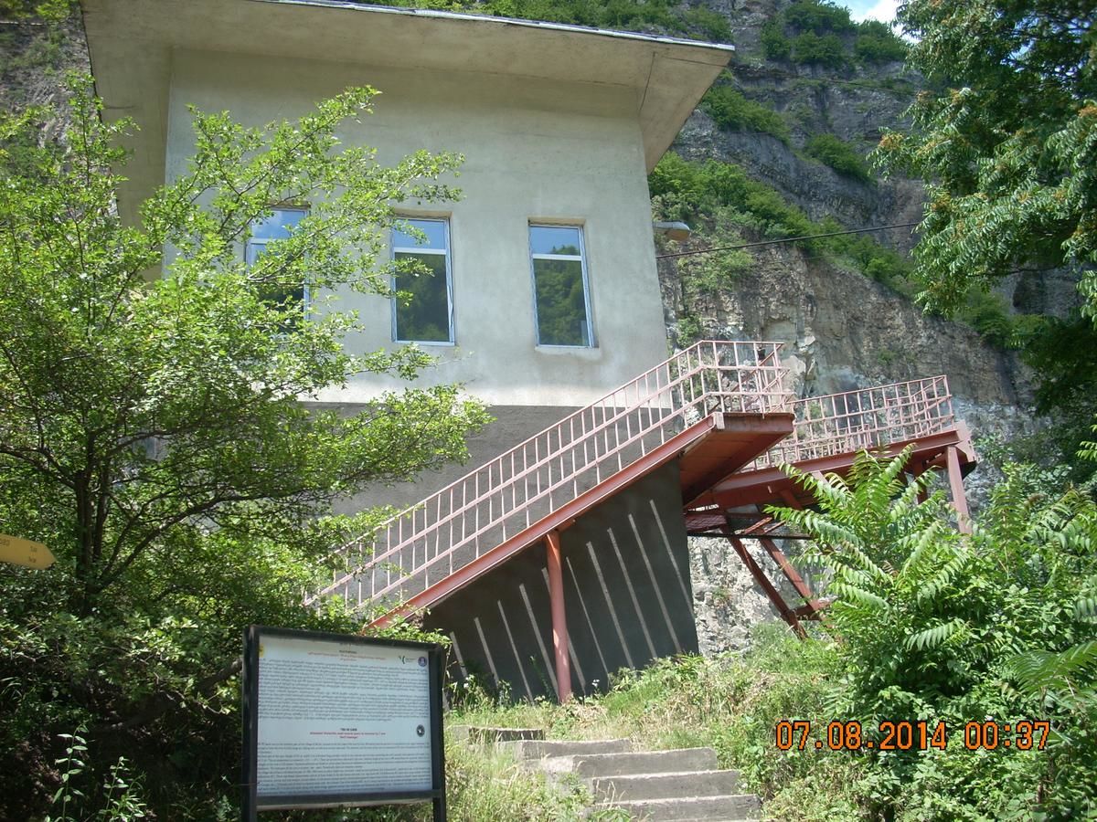 Отель Hotel on Pirosmani Chiatʼura-23